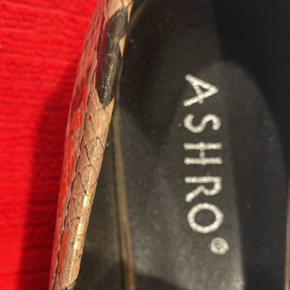 Ashton Shoes - Picture 4 of 6